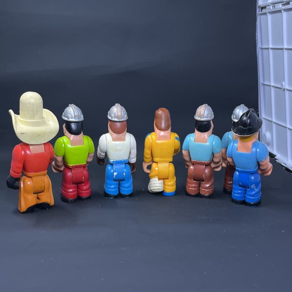 Vintage (1970s, 1980s) Lot of 7 Fisher-Price Husky Helper Figures - Picture 6 of 15